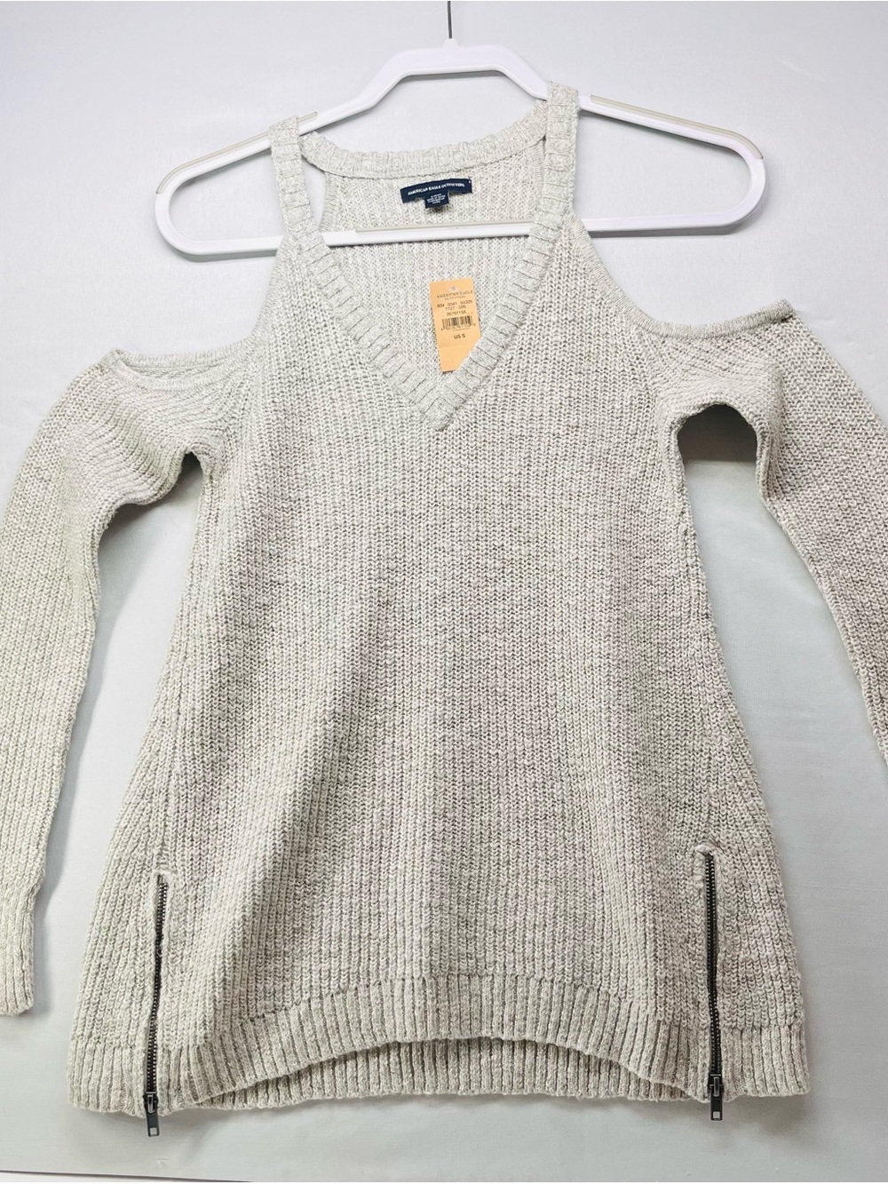 American Eagle Outfitters Cream Cold-Shoulder V-Neck Sweater